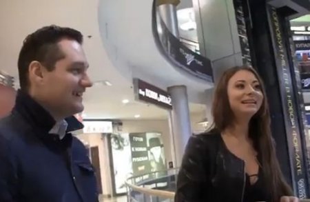 Удачный пикап в торговом центре закончился русской еблей за деньги