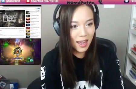 Cтримерша забыла выключить ip-камеру и мастурбирует смотря порно Cтримерша забыла выключить ip-камеру и мастурбирует смотря порно