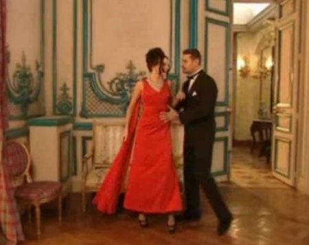 Уединился со светской львицей в красном платье и развёл на анал Уединился со светской львицей в красном платье и развёл на анал