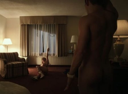 Порно сцена из фильма с необычным акробатическим сексом гимнастки Порно сцена из фильма с необычным акробатическим сексом гимнастки