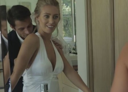 Невеста перед свадьбой наставила рога мужу с дружком-любовником Невеста перед свадьбой наставила рога мужу с дружком-любовником