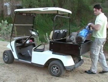 После игры трахнул возле камина красивую девушку в гольф-клубе