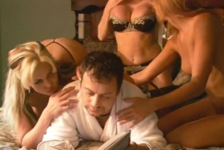 Брестфордские жены - эротический секс фильм с грудастыми красотками Брестфордские жены - эротический секс фильм с грудастыми красотками