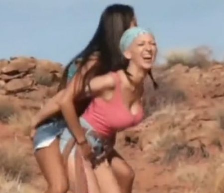 Студентки для совместного сопровождения - фильм-эротика для взрослых