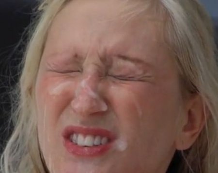 Жесткий ганг-банг со зрелой белобрысой блядью с пышными сиськами Жесткий ганг-банг со зрелой белобрысой блядью с пышными сиськами