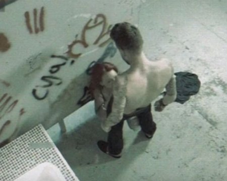 Нахуя скрытая камера в туалете? Чтобы снимать классный трах!